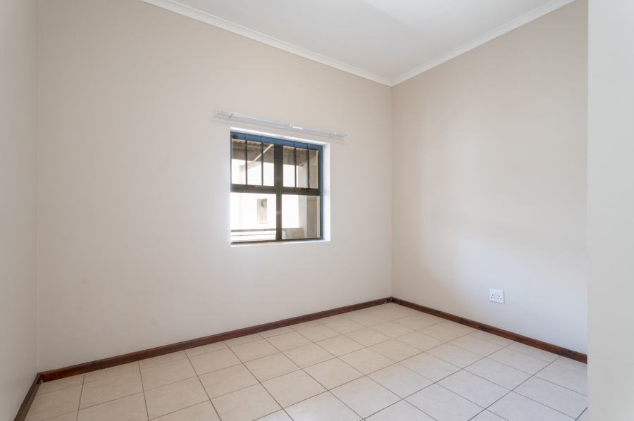 2 Bedroom Property for Sale in Admirals Park Western Cape